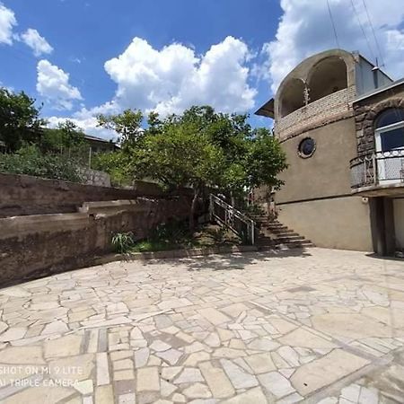 Elegaya Guest House Idschewan Exterior foto